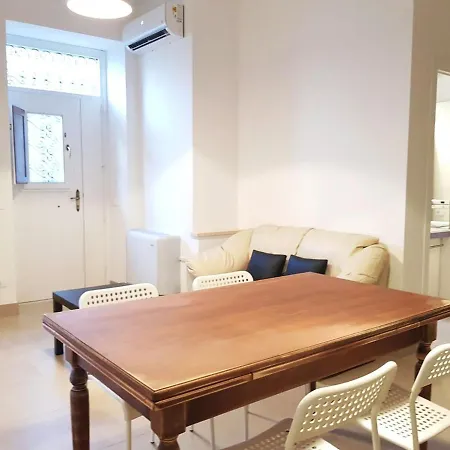 Luccy - Appartamento 4/6 Posti A 600 Mt Dal Centro